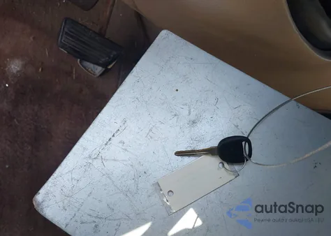 2001 Chevrolet Silverado 1500 Ls z USA, uszkodzony, nr VIN 2GCEC19V611365497